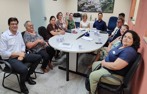 presidente reuniao sindicato 4